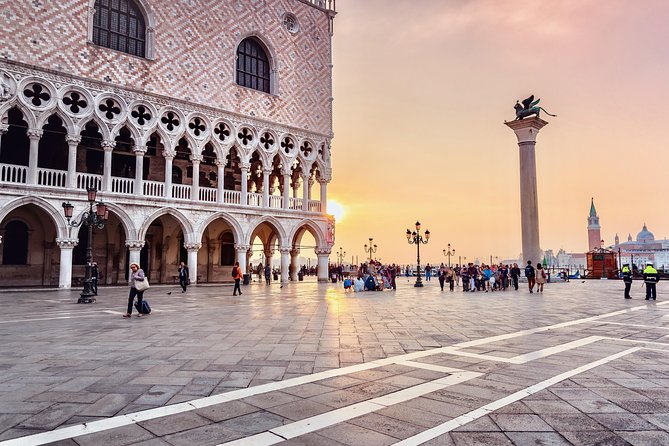 4-Hour Venice guided walking tour with Doge's Palace & St Mark's Basilica - Castello campi and calli: what to notice at Santa Maria Formosa and Santi Giovanni e Paolo