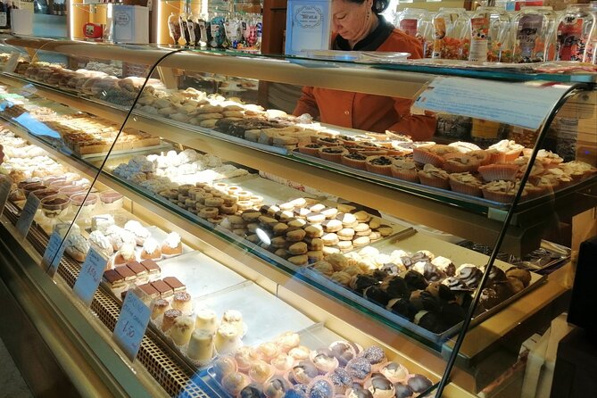 A Sweet Stroll Through Venice: Pastries, Chocolate, and Gelato - Who should book this Venice sweet tour (and what to expect)