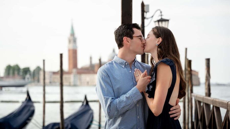A Unique Photoshoot in Venice - Photo stops between Rialto and San Marco, without the overload