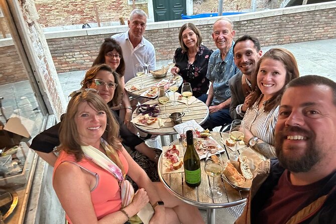 A Venetian Evening: Wine Tasting and Cicchetti with a Local Guide - Campo dei Frari: Local Wine Bars and the Veneto Flavor Match