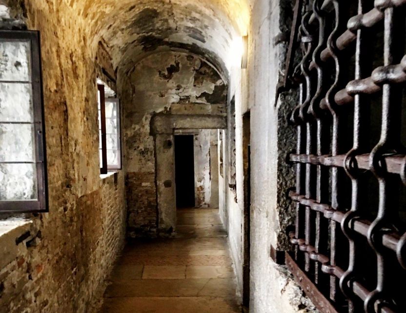 All-Inclusive Tour: Doge Palace, St Mark's Basilica & Square - Who should book this tour?