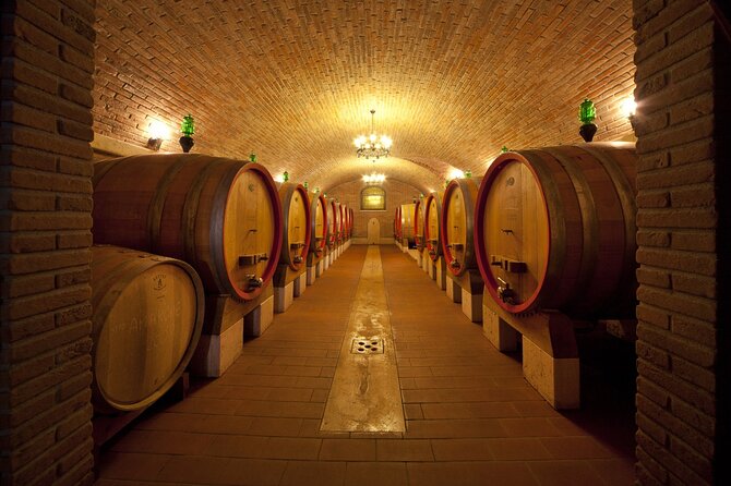 Amarone-Valpolicella tour. Visit Verona. From Venice - Light Lunch Pairing With Local Cheese and Salami