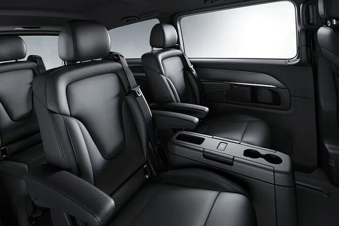Arrival by Private Luxury Van Venice Airport VCE to Piazzale Roma - The Venice Arrival Shortcut: VCE to Piazzale Roma by Luxury Van