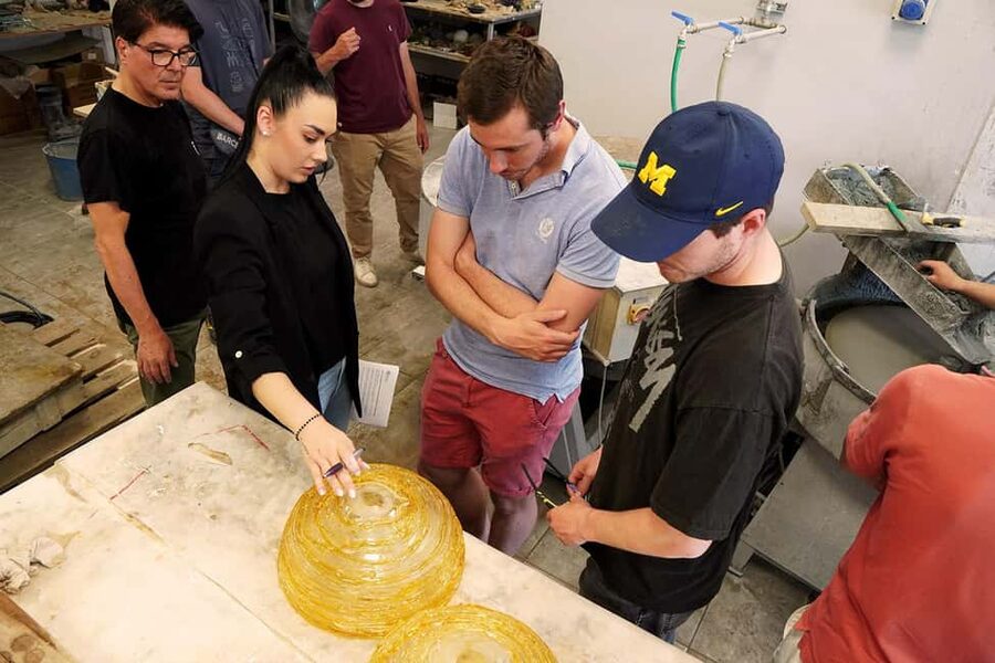Arte Di Murano: Glass Factory Tour - Entering the Arte di Murano Furnace and Getting Oriented