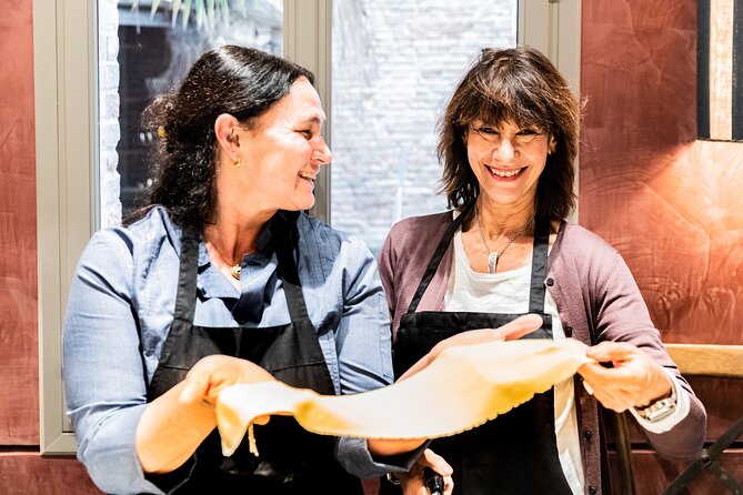 Authentic Venetian Cooking Classes - Your class leaders: the chef and host impact matters