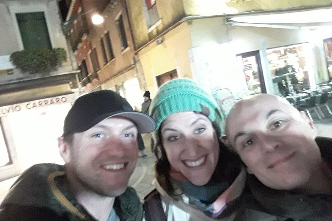 Bacaro Tour : Walk, eat and drink in Venice - Three bacari stops: cicco plus wine or soft drink, and what that means for value