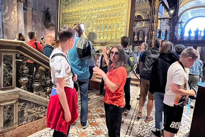 Basilica San Marco and the Pala d'Oro with Architect Guide - The Pala d’Oro and Golden Altarpiece: from glitter to structure