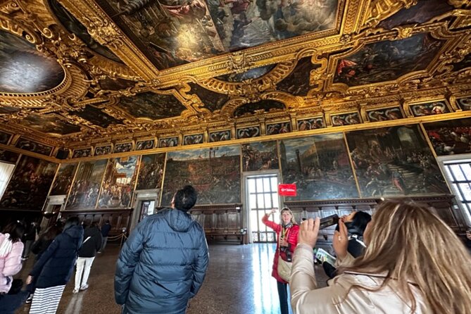 Best Of Venice: Saint Mark's Basilica, Doges Palace with Guide and Gondola Ride - Stop 2: Doge’s Palace with an art historian guide, courts, symbols, and drama
