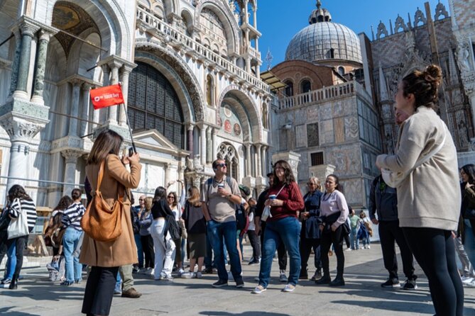 Best Of Venice: Saint Mark's Basilica, Doges Palace with Guide and Gondola Ride - Guides who make the difference: humor, pace, and clarity