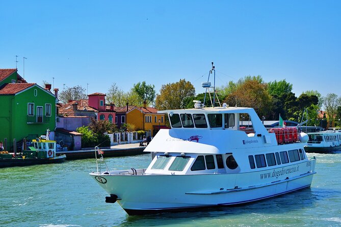 Boat excursion to the islands of Murano, Burano and Torcello - On the boat: comfort and multilingual narration, with one big caveat