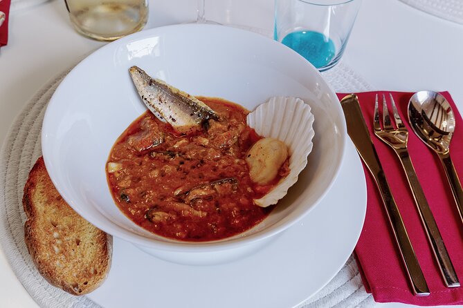 Cesarine: Home Cooking Class and Meal with a Local in Venice - Should you book this Venice home cooking class?