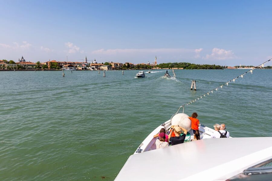 Chioggia-Venice: Day&Night Boat Transfer Round-Trip or 1-Way - What the Meeting Point Rules Mean for Real-Life Punctuality