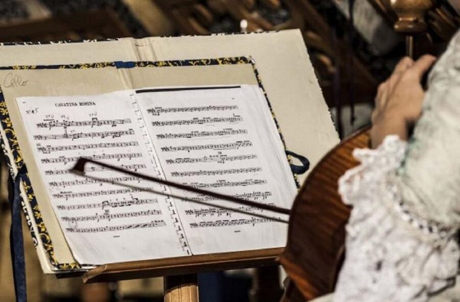 Cicchetti & Concert in Venice - Getting to the Concert: Doors, Seating, and the Venice Clock