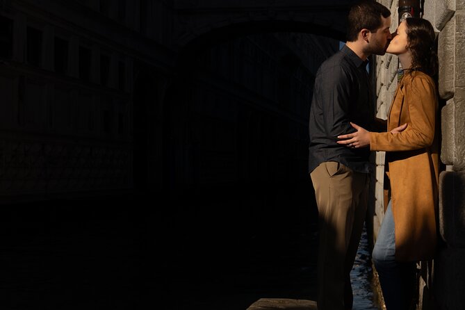 Cinematic Photoshoot in Venice: Capture Venice Hidden Gems - Venice photos, without the stress of posing