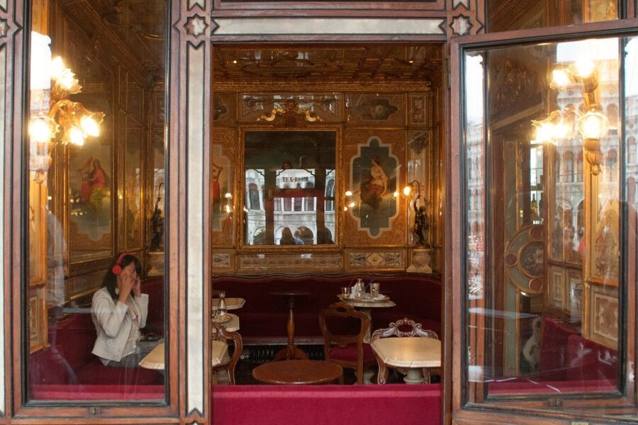 Classic Venice: 2-Hour Walking Tour with Basilica Entry - Itinerary feel: 2 hours that actually connect the dots