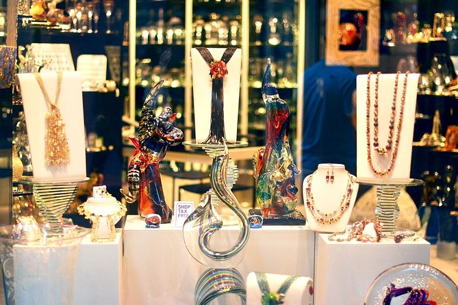 Creative Venice: Artisan Excellence and Craftsmen Workshops - Ponte di Rialto Shoe Shop: How Recycling Becomes Craft