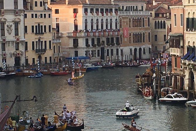 Discover Venice at sunset - Why the Small Group Size Changes Everything