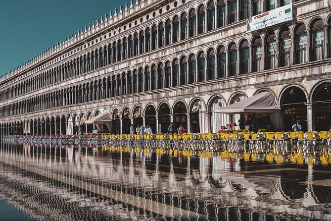 Discover Venice’s most Photogenic Spots with a Local - Grand Canal footbridge to Rialto Bridge: where photos usually click (or fail)