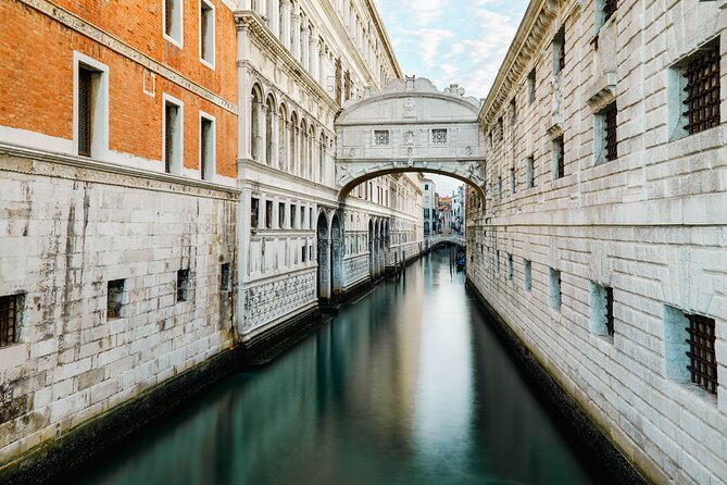 Doge's Palace and St Mark's Basilica Fast-Track Tour in Venice - Where the tour starts in Piazza San Marco