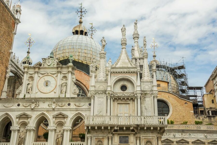 Doge's Palace Skip-the-Line Guided Tour - Meeting point at Calle larga de l’Ascension, and how not to stress