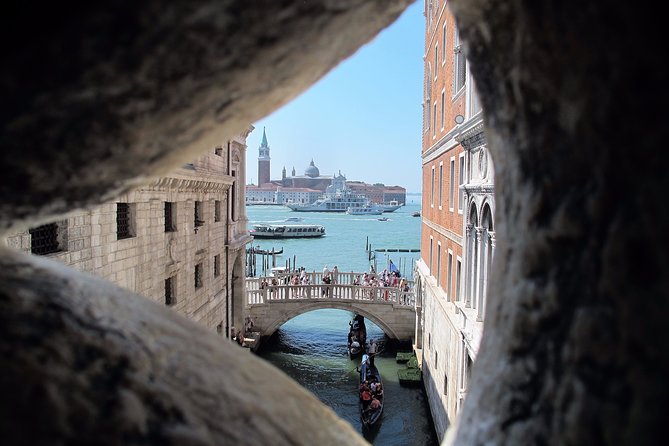 Doge's Palace & St. Mark's Basilica skip-the-line guided tour - Enter Doge’s Palace fast: the highlights you’ll actually remember