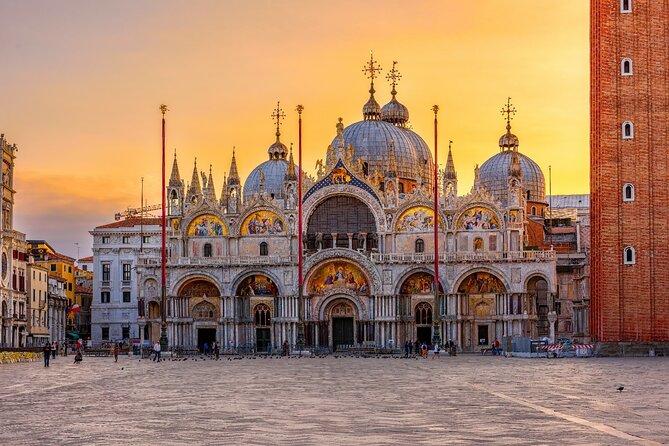 Doge’s Palace Tour, Prisons, Bridge of Sighs & Gondola Ride - Key things to know before you go