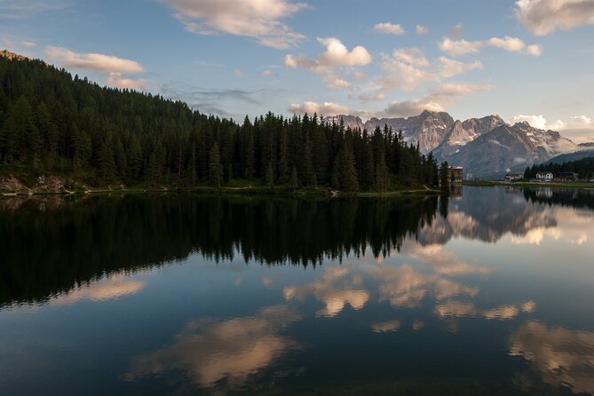 Dolomites Day Trip from Venice: Scenic Mountain Escape - Stop 2: Lago di Auronzo, dam views, and a quick hit of Dolomites drama