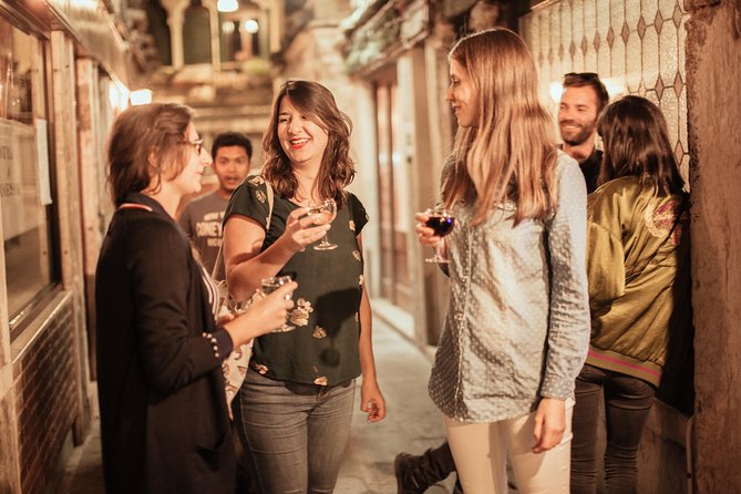 Drinks & Bites in Venice Private Tour - Ponte di Rialto at Night, Plus a Quick Design Lesson
