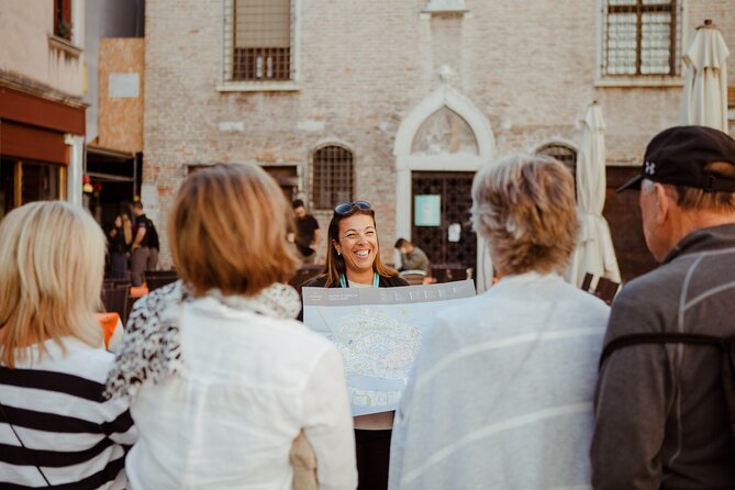 Eat like a Local: Venice Cicchetti and Wine Tasting Evening Tour - Basegone Stop: Bread-Based Cicchetti and Your First Spritz