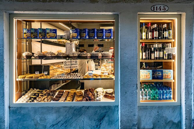 Eating Venice Food & Drinks Tour - Campo de Gheto Novo and the Jewish Ghetto: Context Between Bites