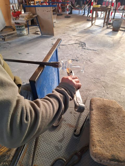 Ellegi Murano Glass: The Art of Tradition - What You See at Ellegi: Furnace Heat and Real Glass Techniques
