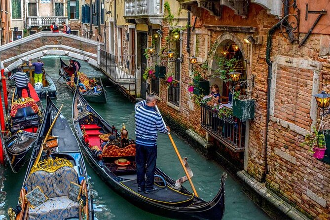 Enchanting Venice: City Walk & Majestic Gondola Ride! - Stop 4: Grand Canal on foot, where the city’s scale clicks