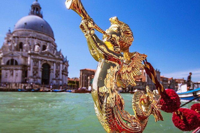 Enchanting Venice: Private Gondola Experience - A private gondola that actually feels like yours
