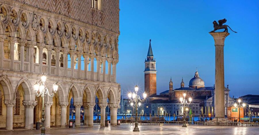 Evening Walking Tour with optional motorboat Ride - Meeting at KFC Outside Venezia Santa Lucia, and What That Means for Your Time