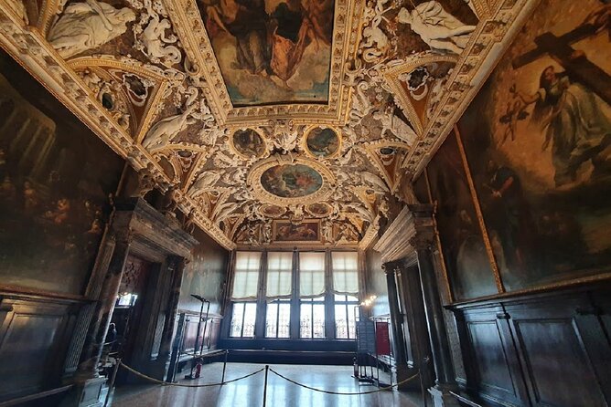 Exclusive Entrance Doge Palace & St. Mark's Basilica Terrace Tour - Why early entrance changes everything in Venice
