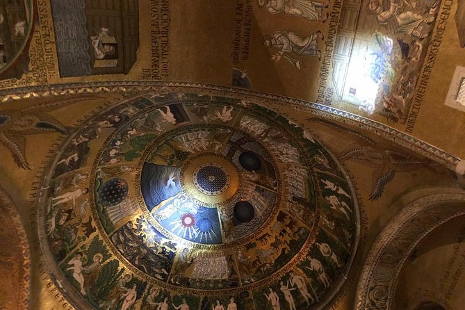 Exclusive Private Tour of Saint Mark's Basilica After Hours - Inside the Basilica: the mosaics light show at night
