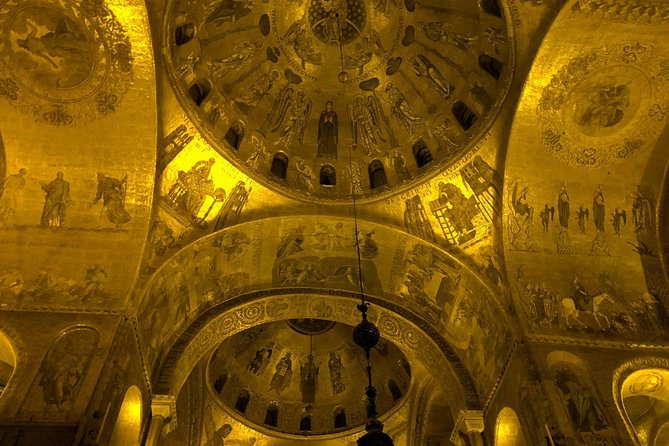 Exclusive Private Tour of Saint Mark's Basilica After Hours - Reopened doors: what VIP access actually gives you