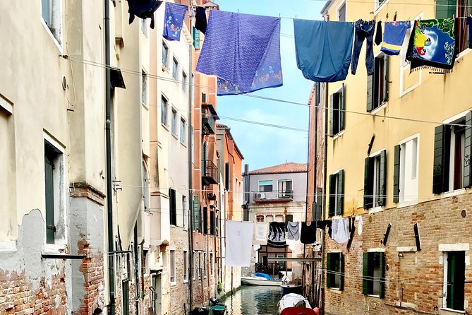Exclusive Private Venice Jewish Ghetto Tour - Fondamenta Cannaregio: reaching one of the ancient ghetto gates