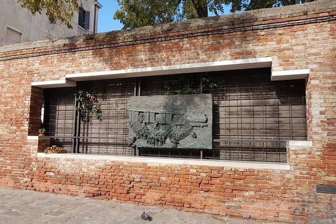 Friendinvenice Cannaregio &Jewish Heritage- private tour - Who this tour fits best
