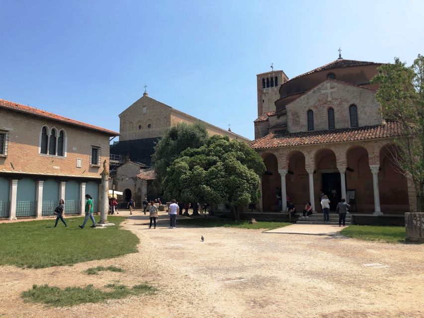 From Jesolo: Day Trip to Murano, Burano, and Torcello - Burano: colored houses, lace workshops, and a flexible lunch plan
