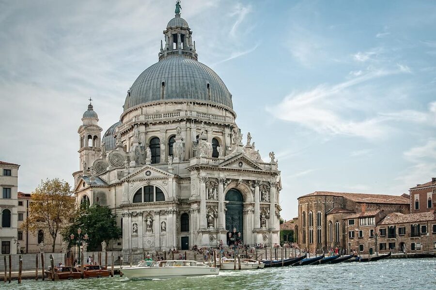 From Lake Garda: Venice City and Lagoon Guided Tour - Rialto Bridge Evening Views, Then a Smooth Return by Water