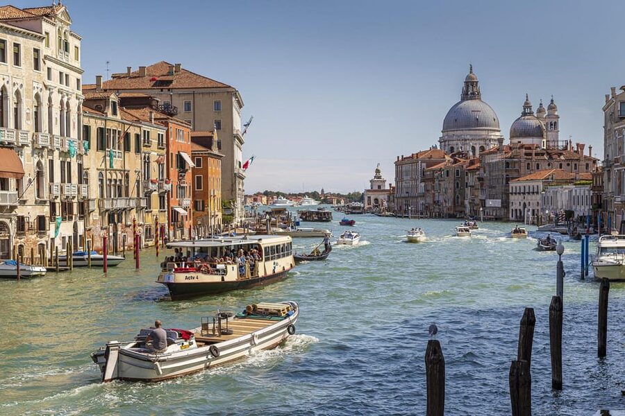 From Lake Garda: Venice City and Lagoon Guided Tour - Guide Experience in Practice: Francesco Gets Credit