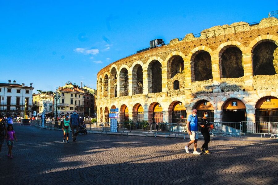 From Venice: Day Trip to Verona by Train with Guided Tour - Beyond the headline sights: churches, palaces, and small anecdotes