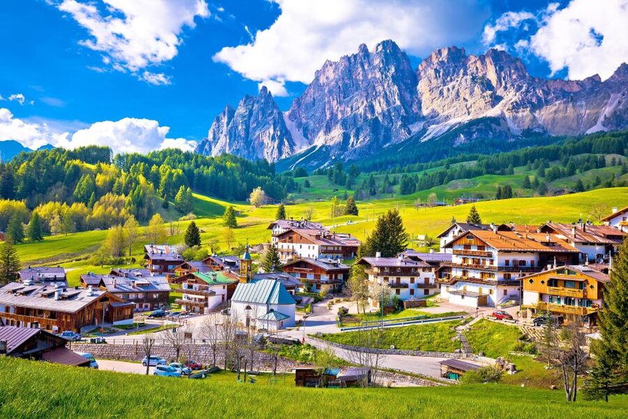 From Venice: Dolomites, Lake Misurina, and Cortina Day Trip - Tre Cime di Lavaredo viewpoints: seeing the Three Peaks without a long hike