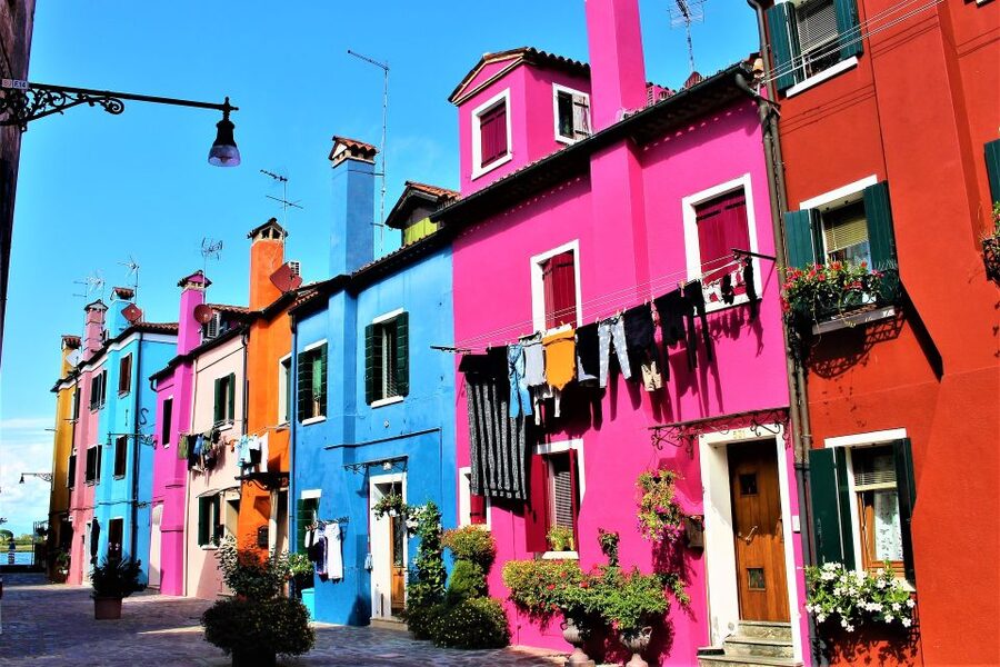 From Venice: Murano and Burano Private Tour with Transfer - Burano streets, colorful houses, and Buranelli biscuits