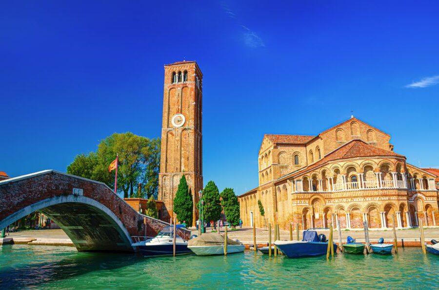 From Venice: Murano & Burano Guided Tour by Private Boat - Burano Lace-Making: The Craft You Can Watch, Not Just Read About
