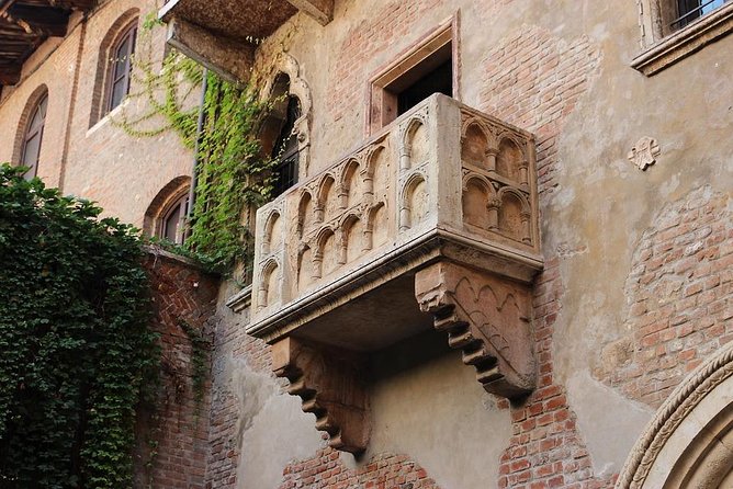 From Venice: Private Tour of Verona - Juliet’s Balcony, the romance plus the reality