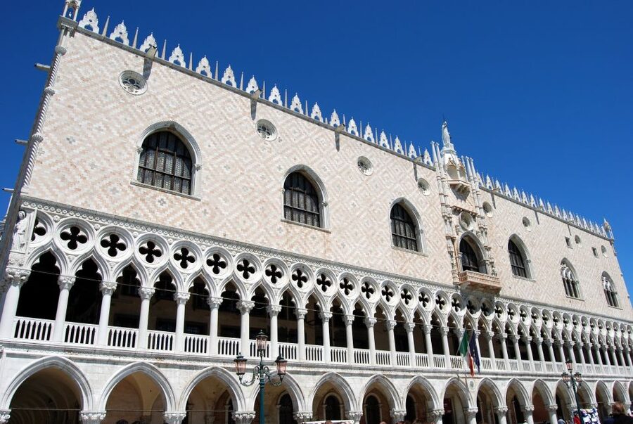 Full Venice Walking Tour: Doge's Palace and St. Mark's - Doge’s Palace: skip the line, then slow down inside