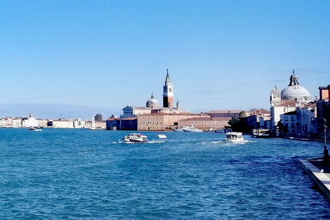 Giudecca Island Discovery Tour - Stop for a Veneto-Byzantine church and a martyr with a brutal legend