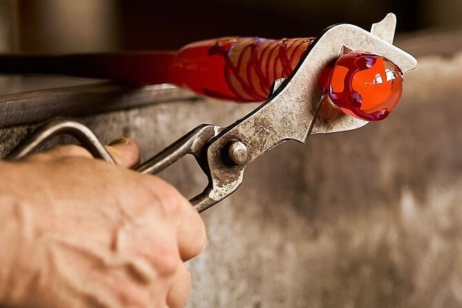 Glass Blowing Demonstration : pickup by wood boat Taxi + local guide - The wooden boat taxi ride, and how to time your expectations